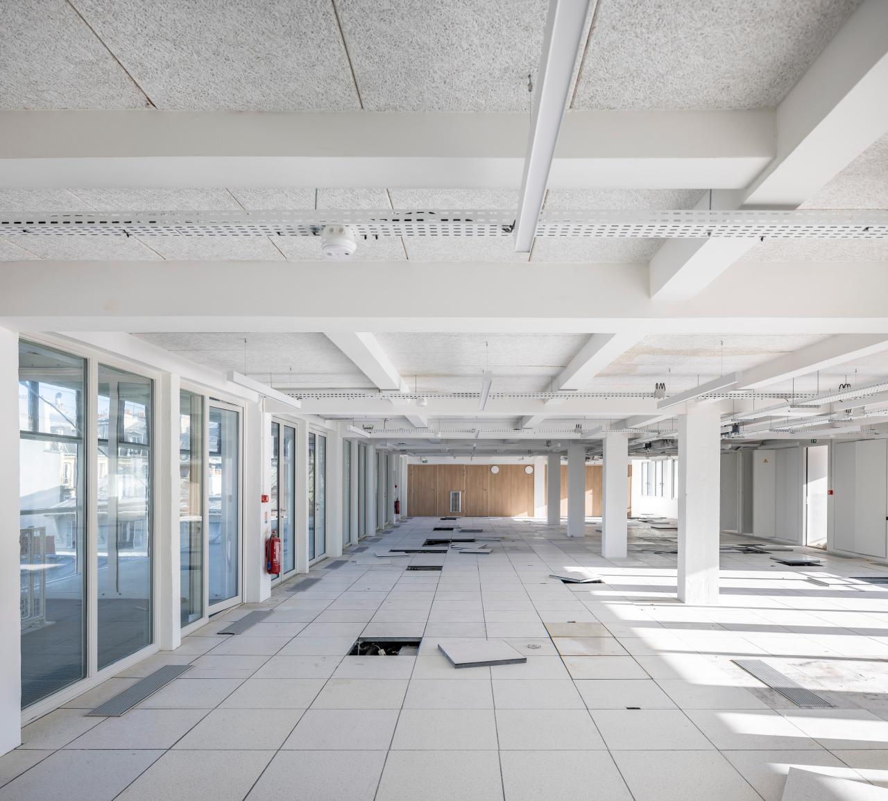 Bureau Paris 6598m² Location bureau Paris OLBUR2100313 4